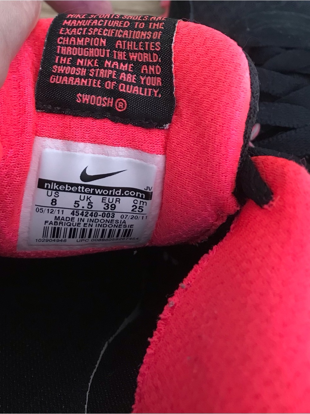 Nike "Dual Fusion ST2" Black/Coral Lightweight Running Shoes - Picture 8 of 8